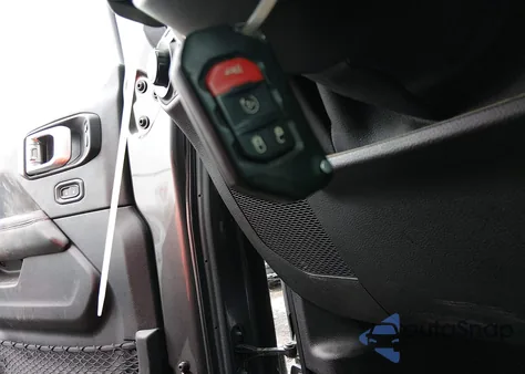 2020 Jeep Gladiator Rubicon 4X4 from USA, damaged, VIN 1C6JJTBG0LL163657